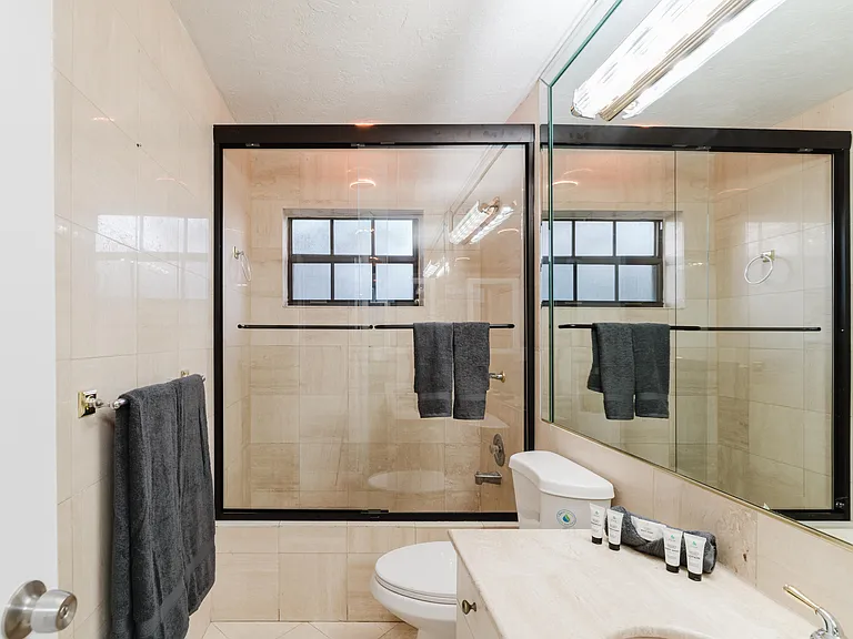 1016 NE 26th Ave #1016 — Photo 22