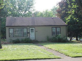 102 S Hudson St, Westmont, IL