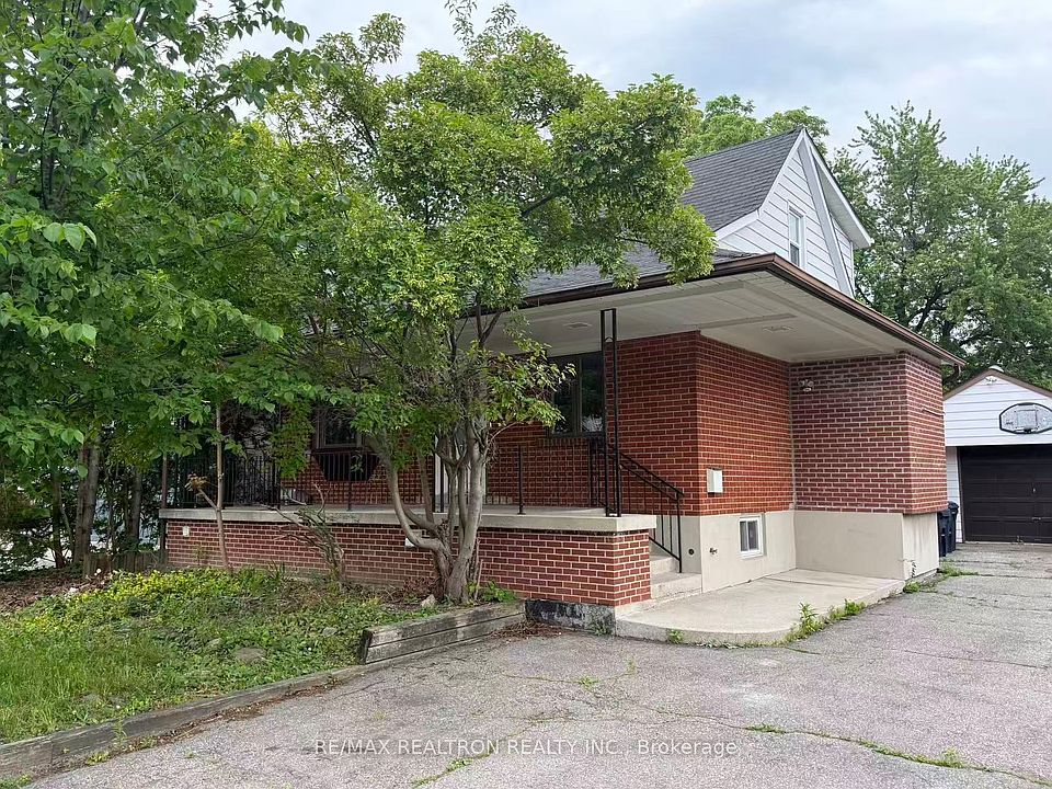 1st image of 223 Pleasant Ave