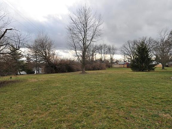 3rd image of 48 Heatherwood Ct