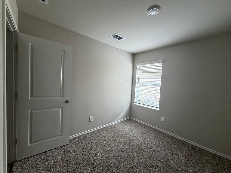 5512 Flannel Ln — Photo 14