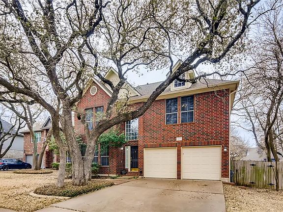 3rd image of 1135 Oaklands Dr