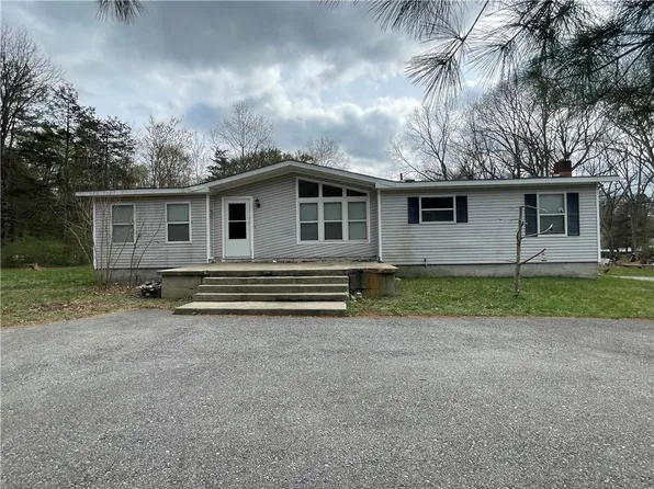 114 O Halloran Circle, Pleasant Valley, NY 12569