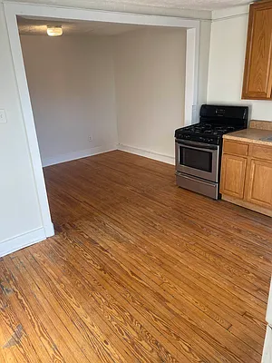 Rented by East Williamsburg Realty Inc | media 30