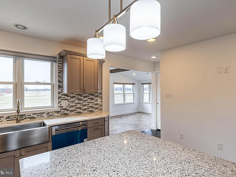 413 Red Lion Rd — Photo 14