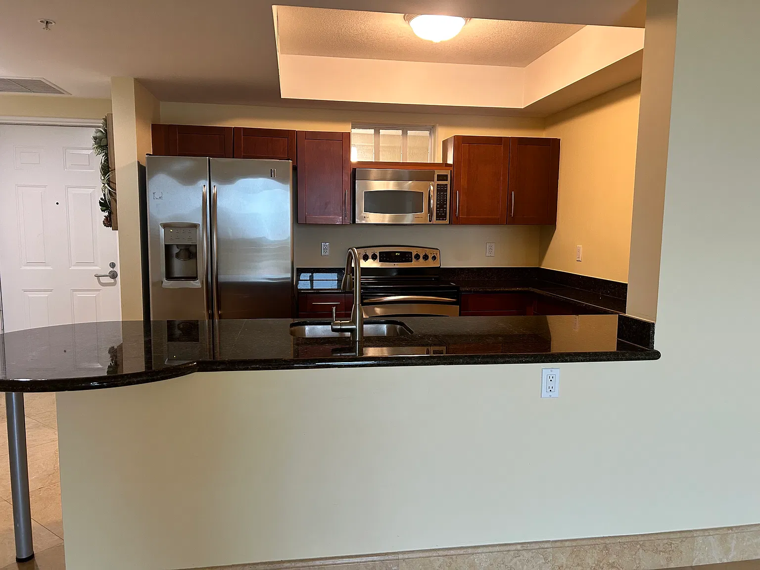 1 bed, 782 sqft, $2,250 — Photo 2