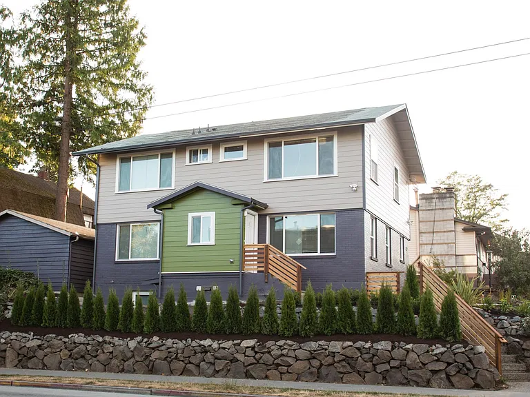 2221 E Thomas St #2 — Photo 9