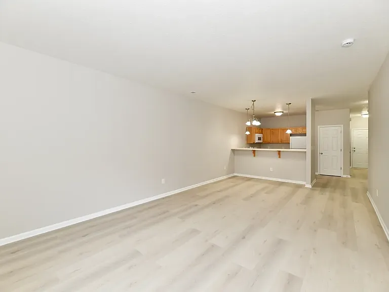 10416 Platinum Dr — Photo 20