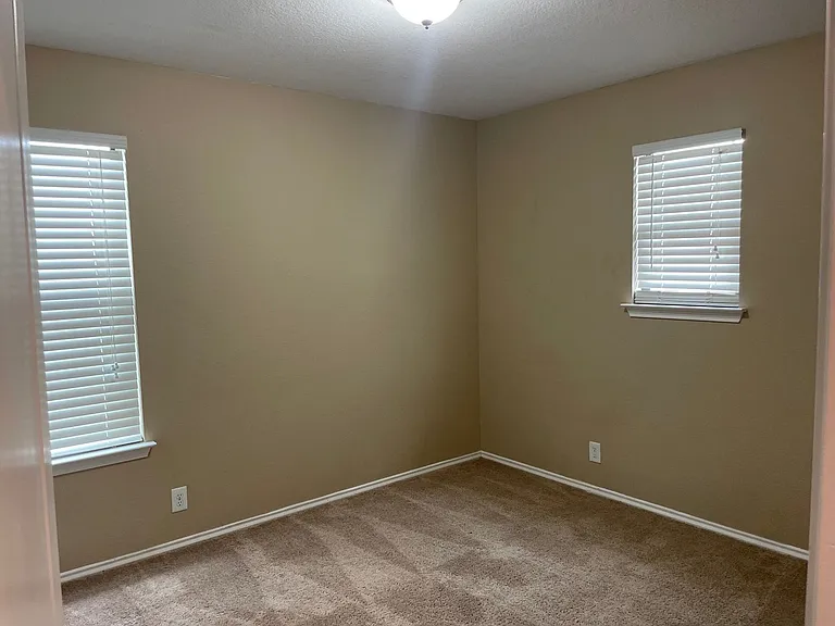 122 Rummel Dr — Photo 15