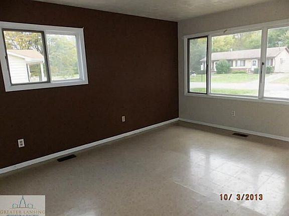4th image of 4488 Norwood St