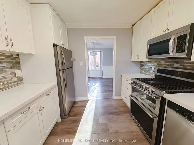 2673 Constable Rd — Photo 10