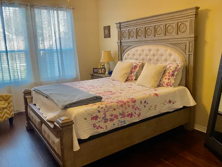 8664 Robertson Dr — Photo 15