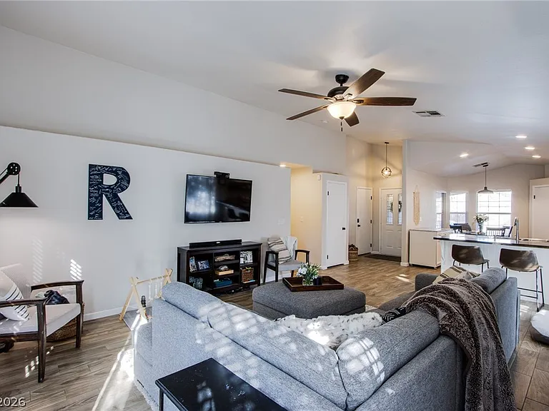 7413 Alpine Ridge St — Photo 5