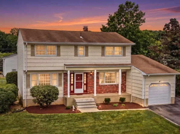 13 Ledgewood Rd, Mount Olive Twp., NJ 07836
