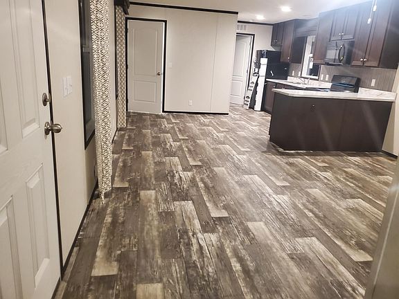 Living Room/Dining/Kitchen