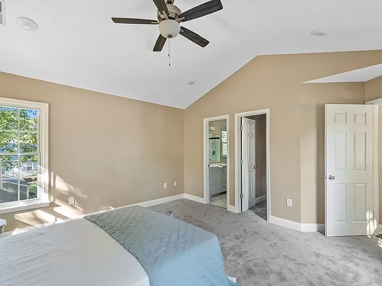 5105 Fox Den Ct — Photo 13