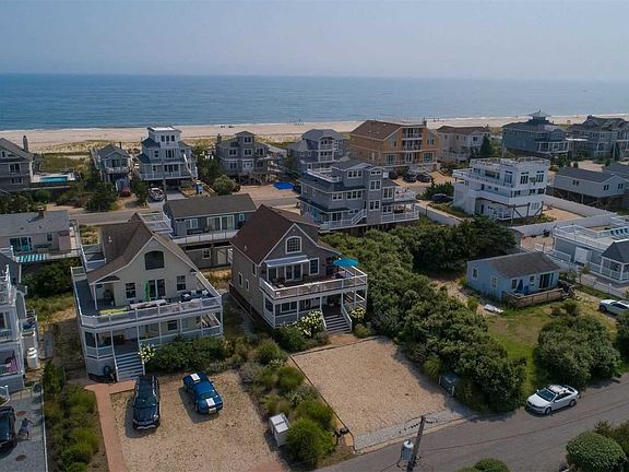 5th image of 17 Dune Ln