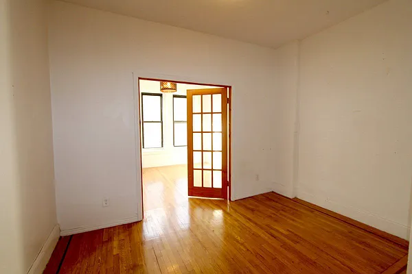 Rented by Bohemia Realty Group | media 14