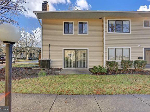 5th image of 1052 Brinker Dr