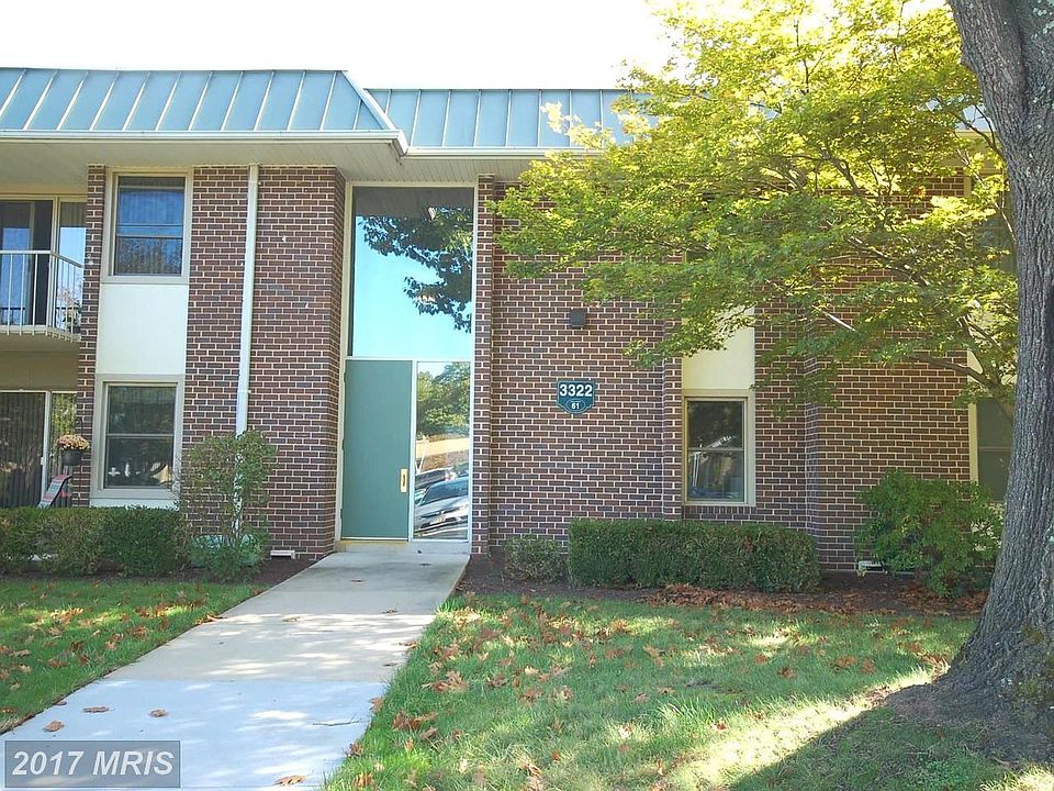 Entrance to Cantebury