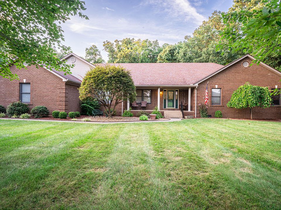 1st image of 1205 Douglas Cir