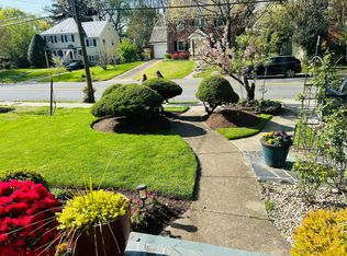 5609 Ridgefield Rd, Bethesda, MD 20816