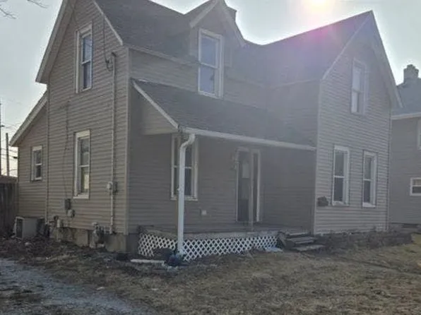 3631 Rockingham Rd, Davenport, IA 52802