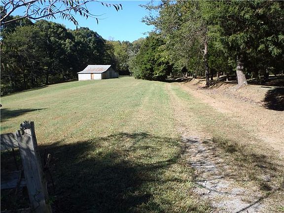 2nd image of 4184 Highway 96
