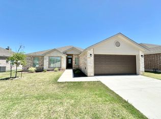 905 Galloway Dr, Belton, TX 76513