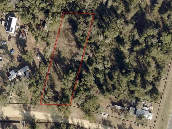 12619 Greenbriar Dr, Fountain, FL 32438