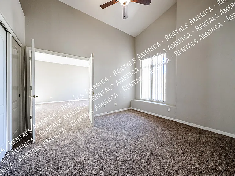 13874 W Wilshire Dr — Photo 31