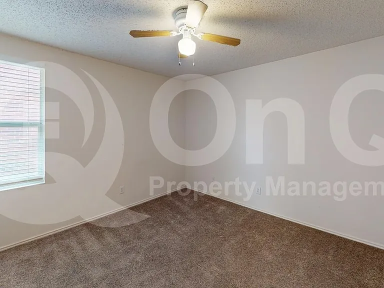 603 Ambarella St — Photo 14