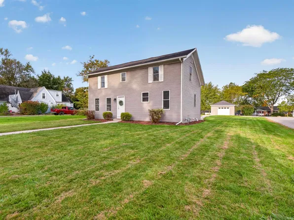5604 S Bend Dr, Fort Wayne, IN 46804