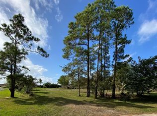 869 S Country Club Dr, Shoreacres, TX 77571