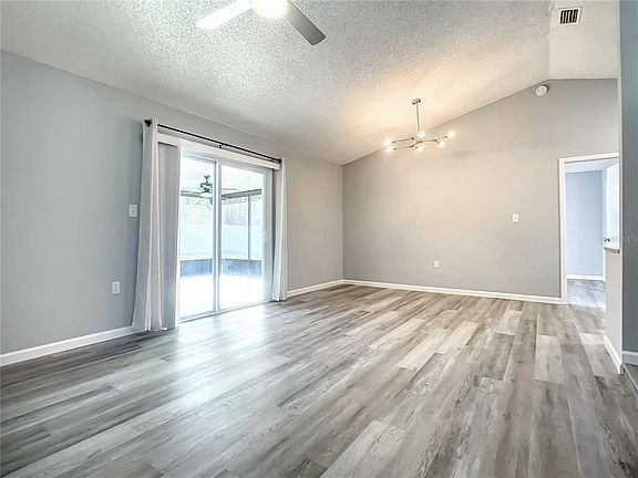 5th image of 2771 Juliet Dr