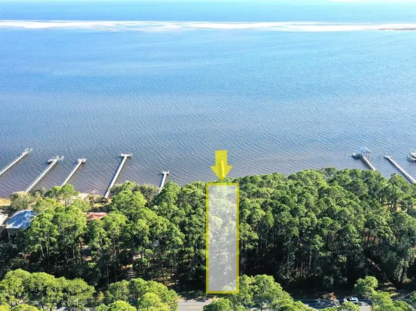 2508 Highway 98 E, Carrabelle, FL 32322