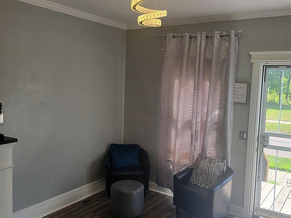 4th image of 4408 Pennsylvania St