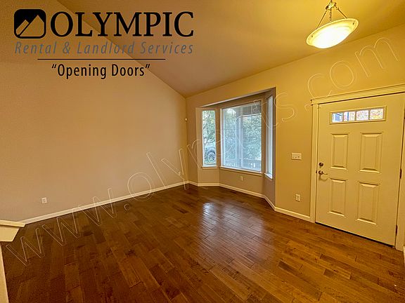 001 Living room 2_10282022