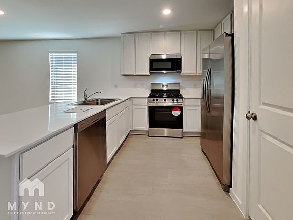 3rd image of 21211 Fieni Dr
