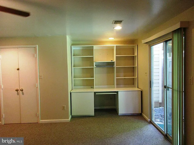 3361 Cheverly Ct — Photo 37