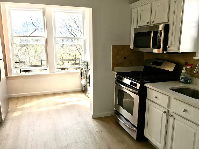 Hancock Ave — Photo 2