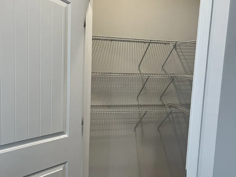 1083 Pepper Stone Dr — Photo 6