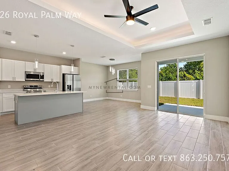326 Royal Palm Way — Photo 14