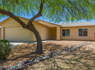 8876 E Apache Well Pl, Tucson, AZ 85730