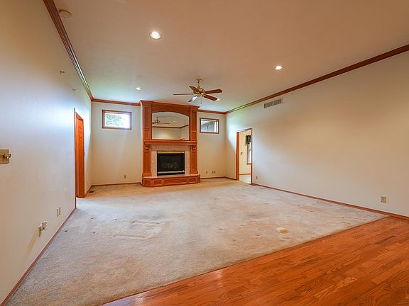 5th image of 1770 N Country Club Rd Unit 9