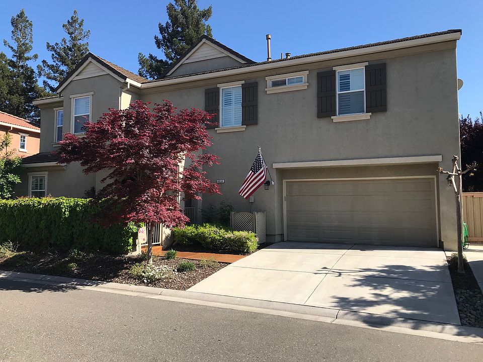 1st image of 8054 Linda Isle Ln