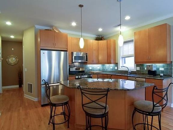 4th image of 1620 N Mozart St APT 2N
