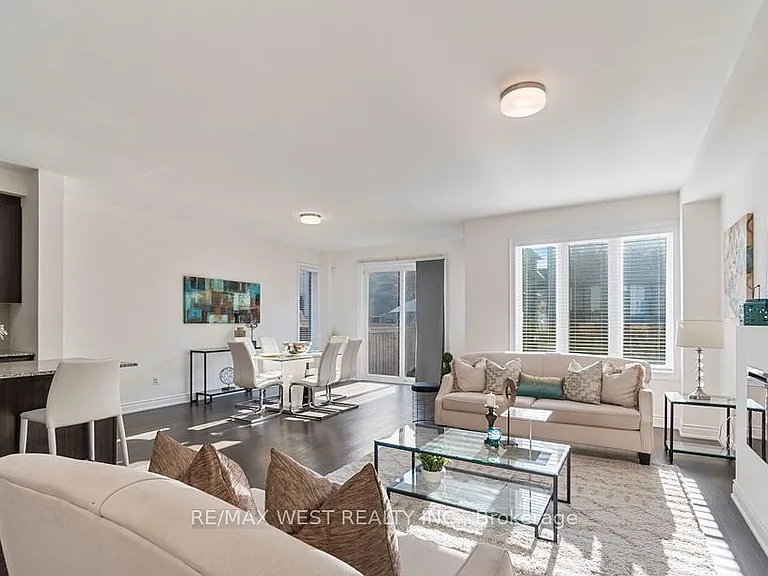 2132 Wilson St — Photo 10