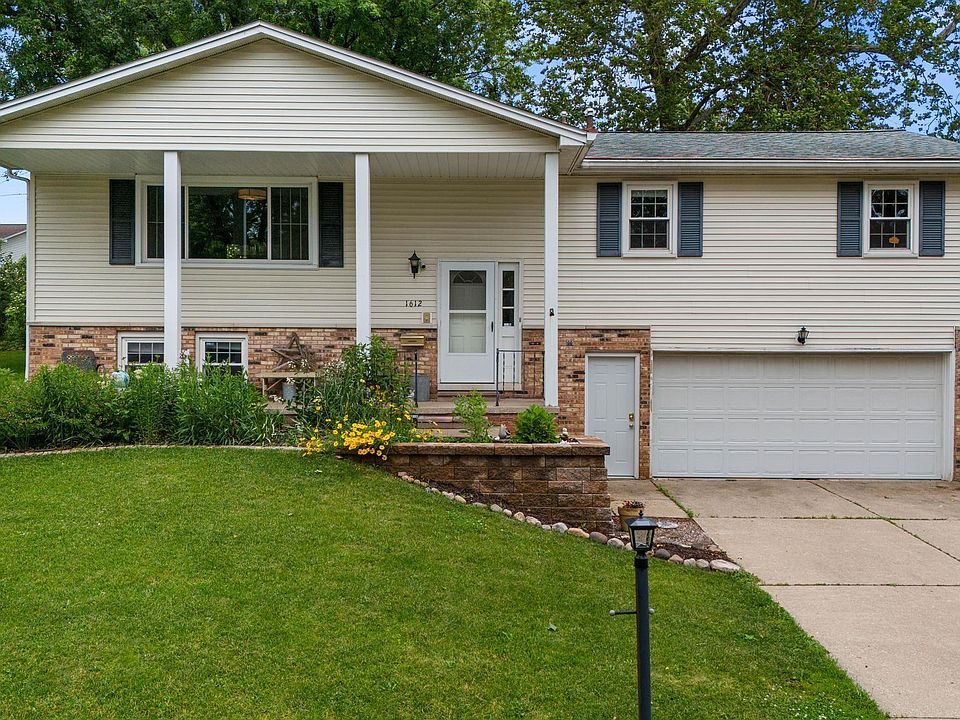 1st image of 1612 W Teton Dr