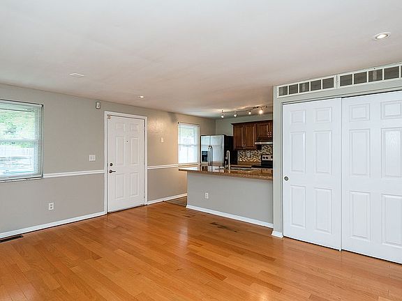 5th image of 6624 Tabby Dr
